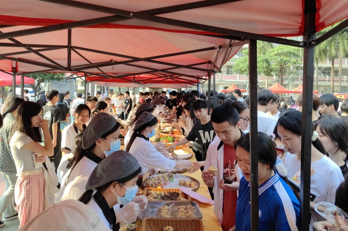 12品嚐美（měi）食_副本.jpg